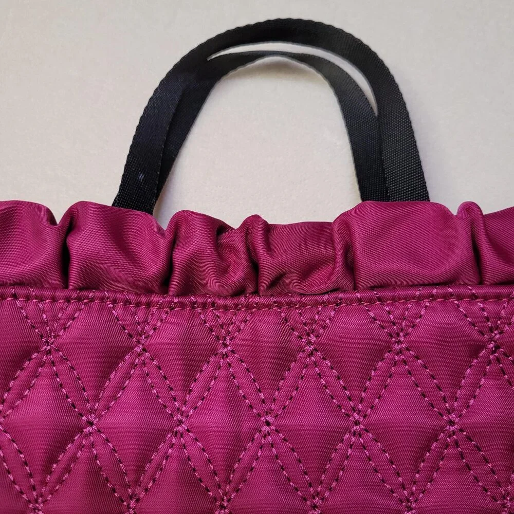 Fabletics - Raspberry, Quilted, Drawstring Backpack/Cinch Sack/Gym Bag EUC - Picture 4 of 10